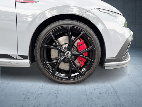 Volkswagen - Golf GTI