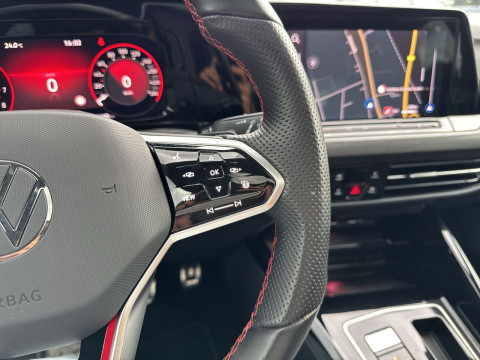 Volkswagen - Golf GTI