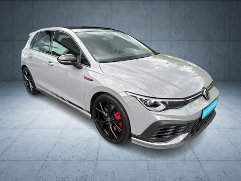 Volkswagen - Golf GTI