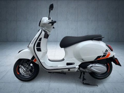 Vespa GTS - Vespa GTS 125 Suppersport