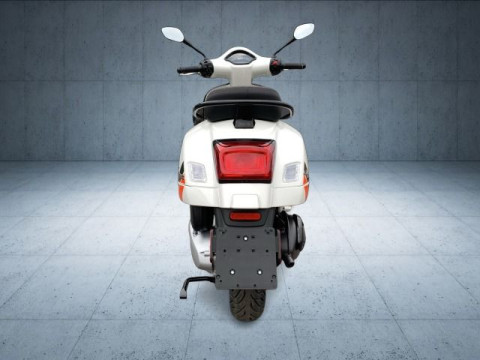Vespa GTS - Vespa GTS 125 Suppersport