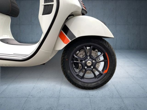 Vespa - GTS