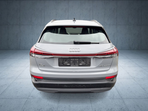 Audi Q4 e-tron - Q4 e-tron 35 Advanced/Matrix/Assist/MMI/sound/19"