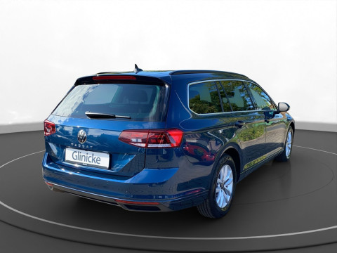 Volkswagen - Passat Variant