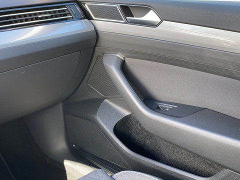 Volkswagen - Passat Variant