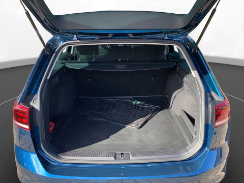 Volkswagen - Passat Variant