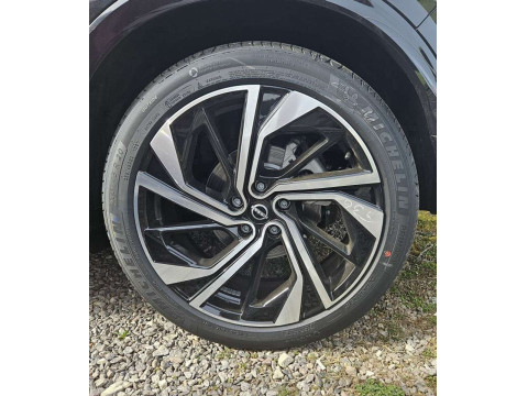 thumb-undefined