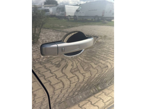 thumb-undefined