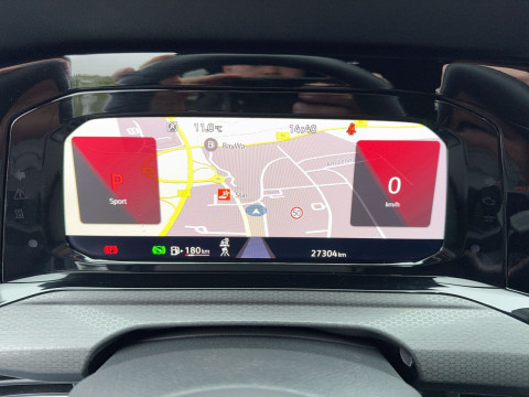 Volkswagen - Golf GTI