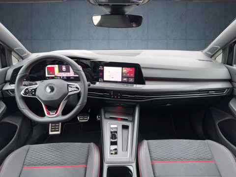 Volkswagen - Golf GTI