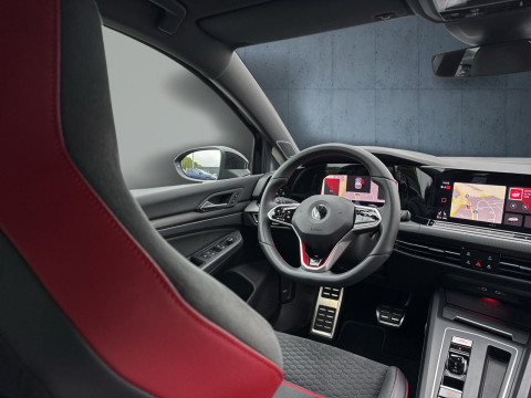 Volkswagen - Golf GTI