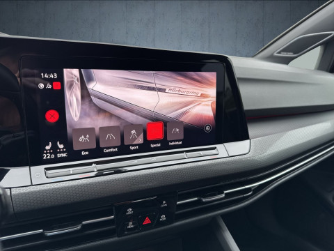 Volkswagen - Golf GTI