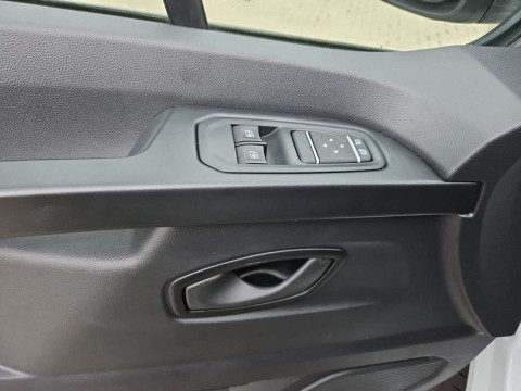 Ansicht 13 - Gebrauchtwagen Fahrzeug, Modell Primastar der Marke Nissan von Verkäufer Autohaus Priller – Zweigniederlassung der Autohaus MKM Huber GmbH