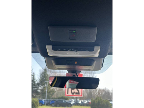 thumb-undefined