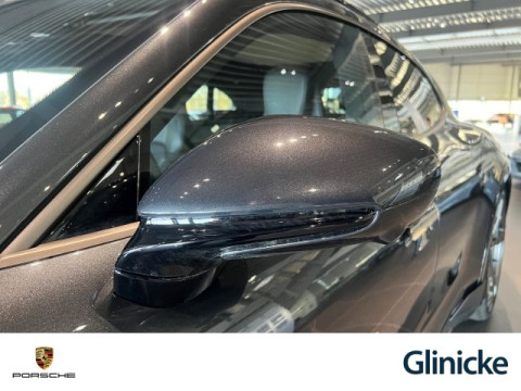 Porsche Taycan - Taycan Turbo S Cross Turismo Nachtsichtassistent