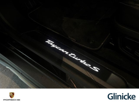 Porsche - Taycan
