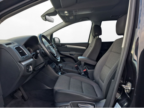 Volkswagen Sharan - Sharan 1.4 TSI DSG Navi PDC Climatronic 7-Sitzer
