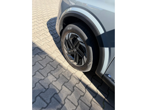 thumb-undefined