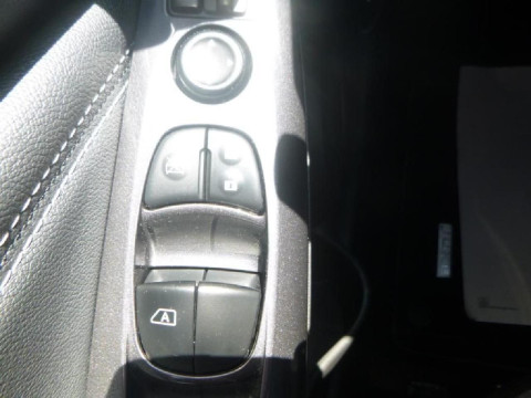 thumb-undefined