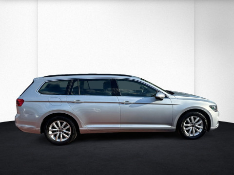 Volkswagen - Passat Variant