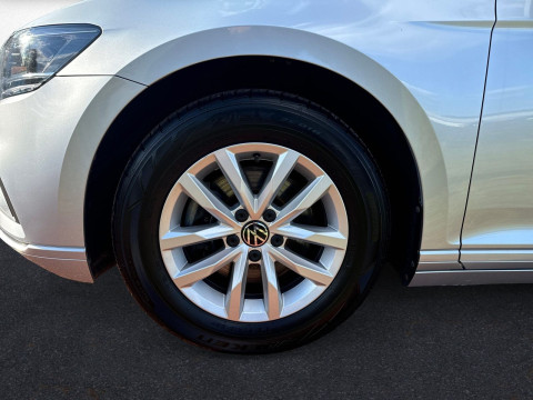 Volkswagen - Passat Variant