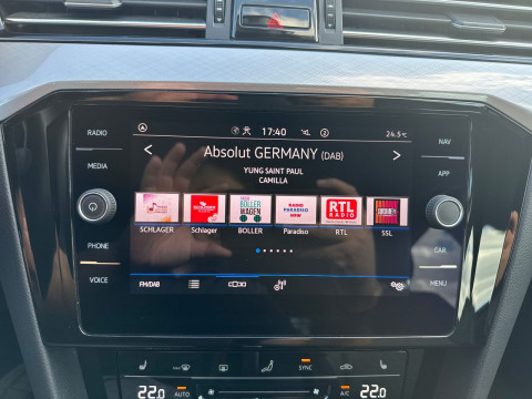 Volkswagen - Passat Variant