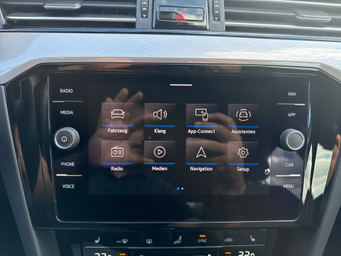 Volkswagen - Passat Variant