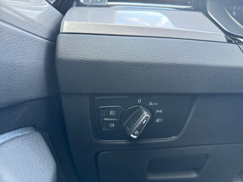 Volkswagen - Passat Variant