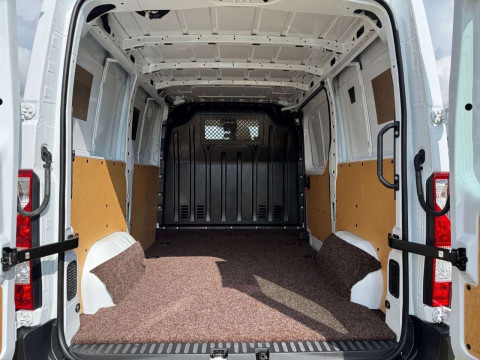 Ansicht 12 - Gebrauchtwagen Fahrzeug, Modell Interstar der Marke Nissan von Verkäufer Autohaus Priller – Zweigniederlassung der Autohaus MKM Huber GmbH