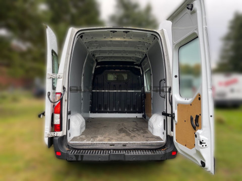 Ansicht 8 - Gebrauchtwagen Fahrzeug, Modell Interstar der Marke Nissan von Verkäufer Olympic Auto GmbH