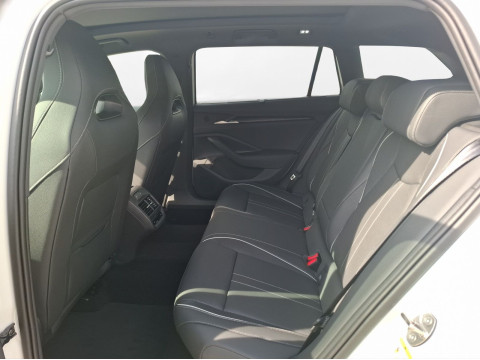 &Scaron;koda Superb - Superb Combi Sportline 2.0 TDI 4x4 (142kW) DSG