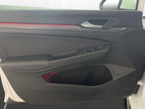 Volkswagen - Golf GTI