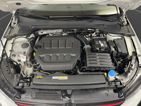 Volkswagen - Golf GTI