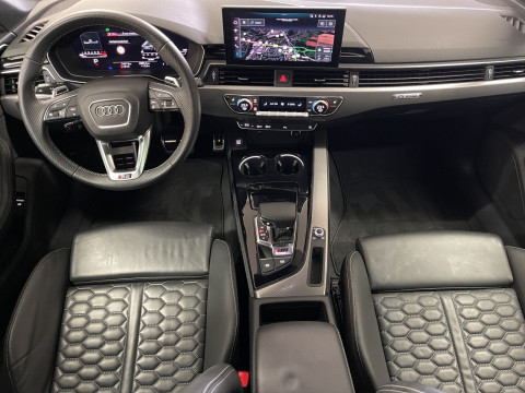 Audi - RS 4 Avant