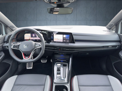 Volkswagen - Golf GTI