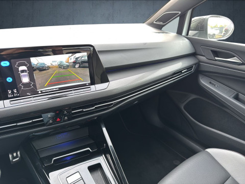 Volkswagen - Golf GTI