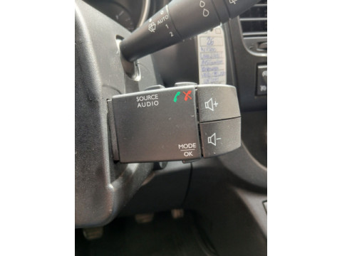 Ansicht 16 - Gebrauchtwagen Fahrzeug, Modell NV300 der Marke Nissan von Verkäufer Auto Backes GmbH