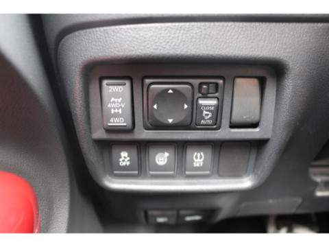 thumb-undefined