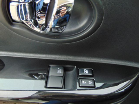 thumb-undefined