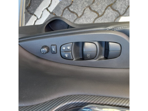 thumb-undefined
