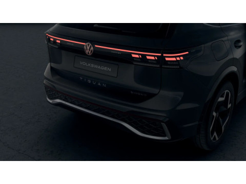 Volkswagen Tiguan - Tiguan 1.5 TSI eHybrid DSG R-Line *FREI KONFIGURIERBAR*