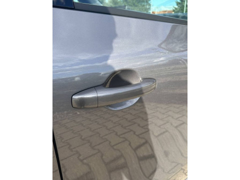 thumb-undefined