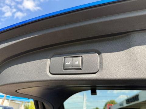 thumb-undefined