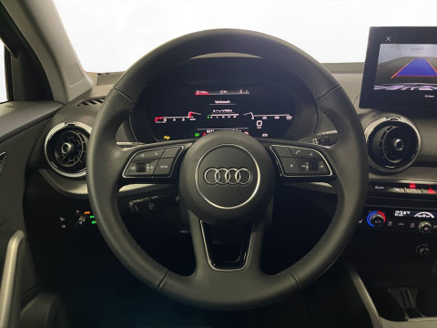 Audi - Q2