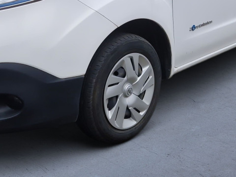 Ansicht 6 - Gebrauchtwagen Fahrzeug, Modell e-NV200 der Marke Nissan von Verkäufer Automobile J. Heddier GmbH