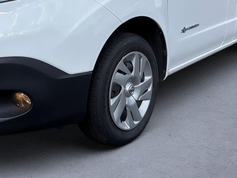 Ansicht 6 - Gebrauchtwagen Fahrzeug, Modell e-NV200 der Marke Nissan von Verkäufer Automobile J. Heddier GmbH