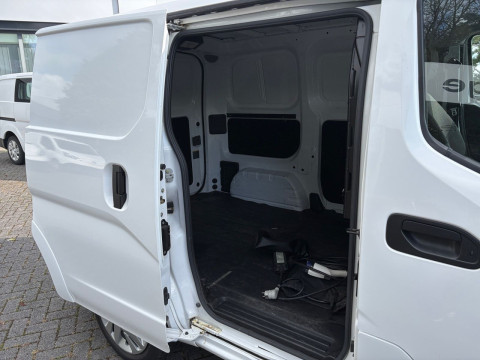 Ansicht 13 - Gebrauchtwagen Fahrzeug, Modell e-NV200 der Marke Nissan von Verkäufer Automobile J. Heddier GmbH