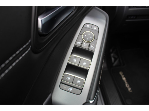 thumb-undefined