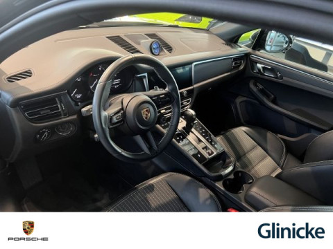 Porsche - Macan