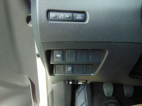 thumb-undefined